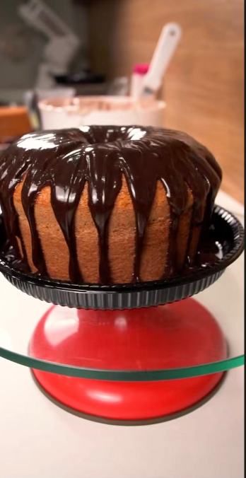 Bolo de Chocolate com Ganache